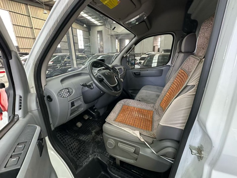 徐州23年大通V805