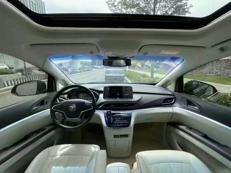 深圳22年别克GL84