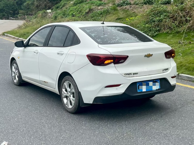 三明21年雪佛兰科沃兹7