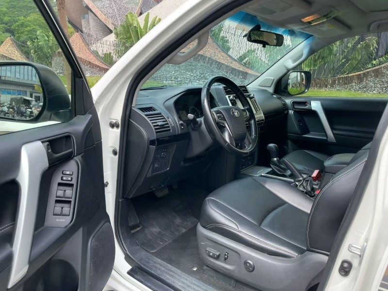 深圳20年丰田普拉多6