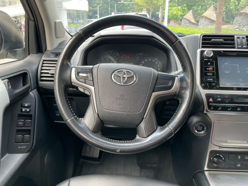 深圳20年丰田普拉多7