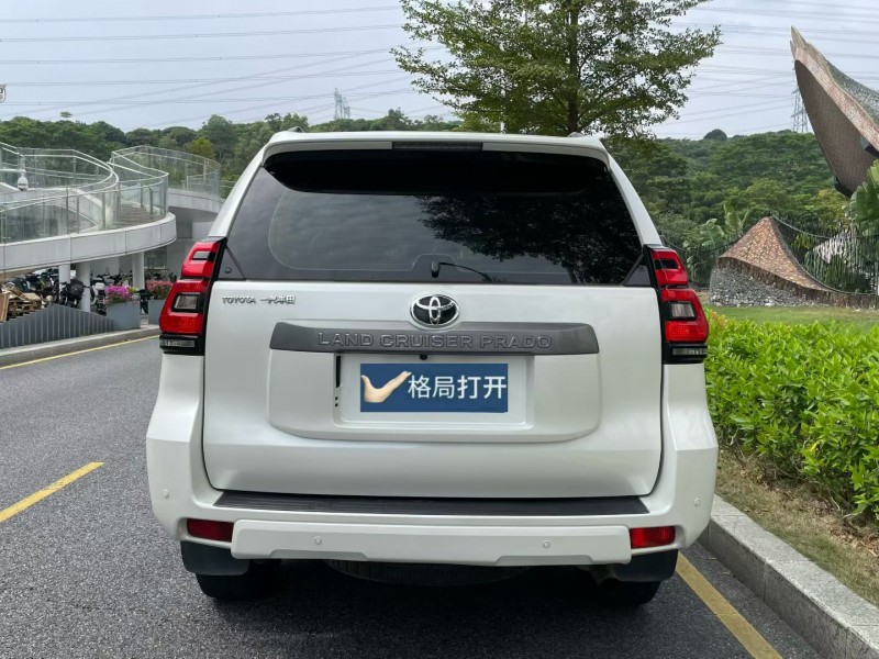 深圳20年丰田普拉多9