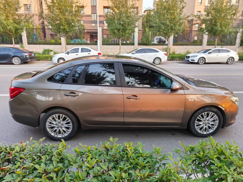 济宁15年别克英朗7