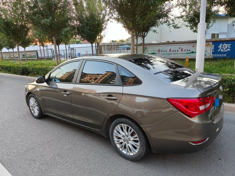 济宁15年别克英朗8