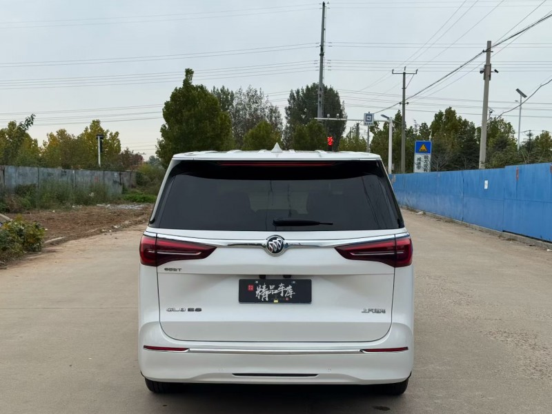 济宁21年别克GL89