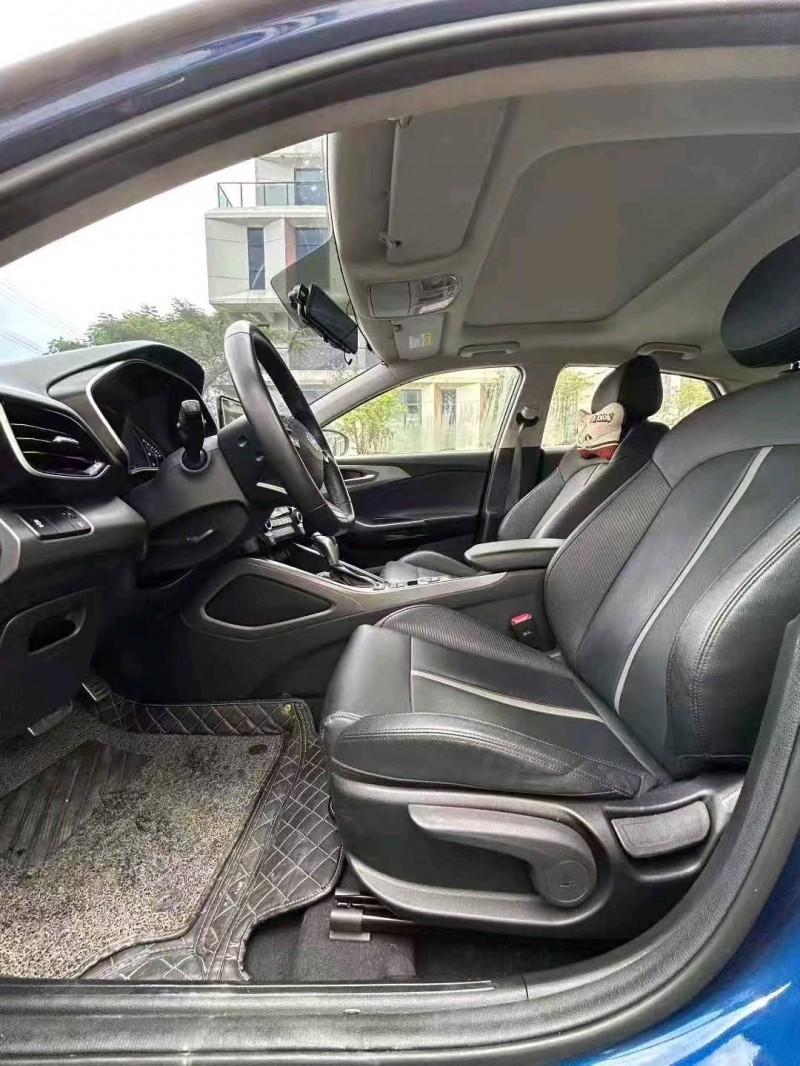 广州20年现代菲斯塔5