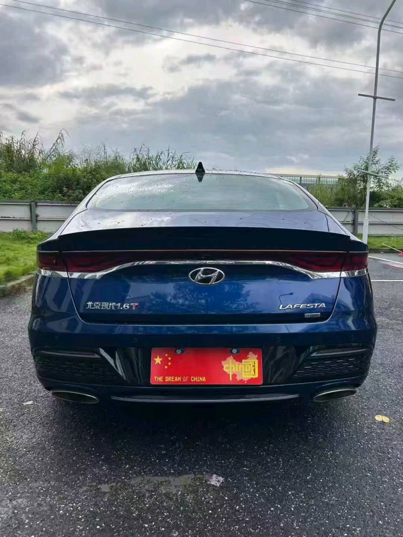 广州20年现代菲斯塔7