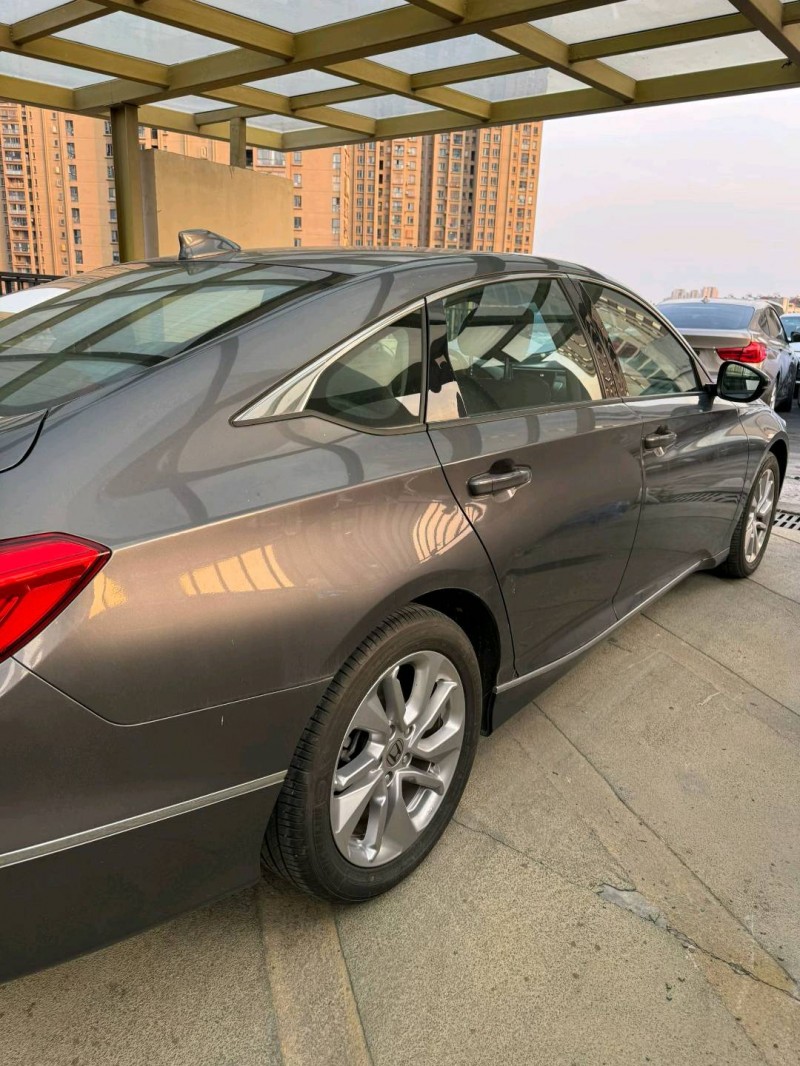 常州21年本田雅阁8