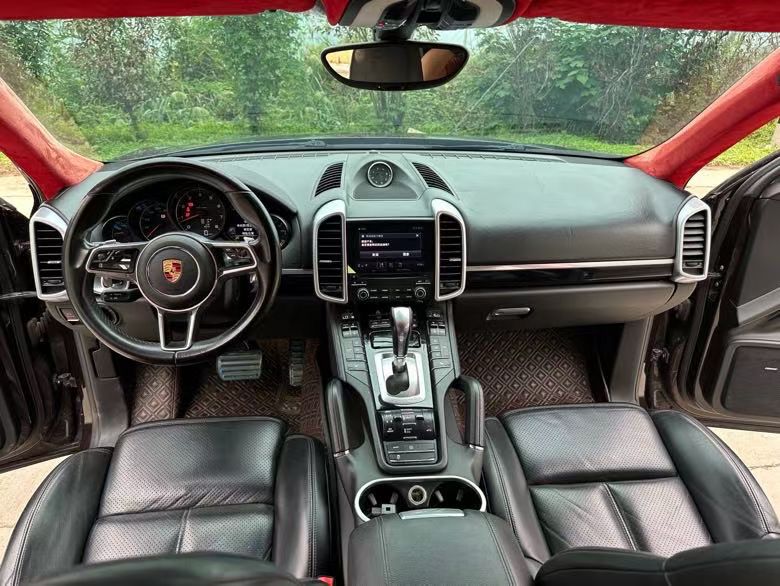 徐州17年保时捷卡宴7