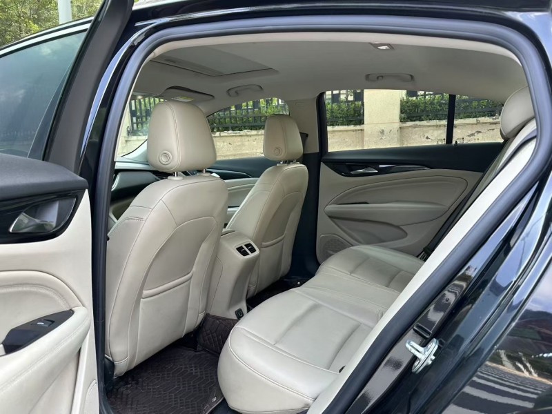 郑州21年别克君威5