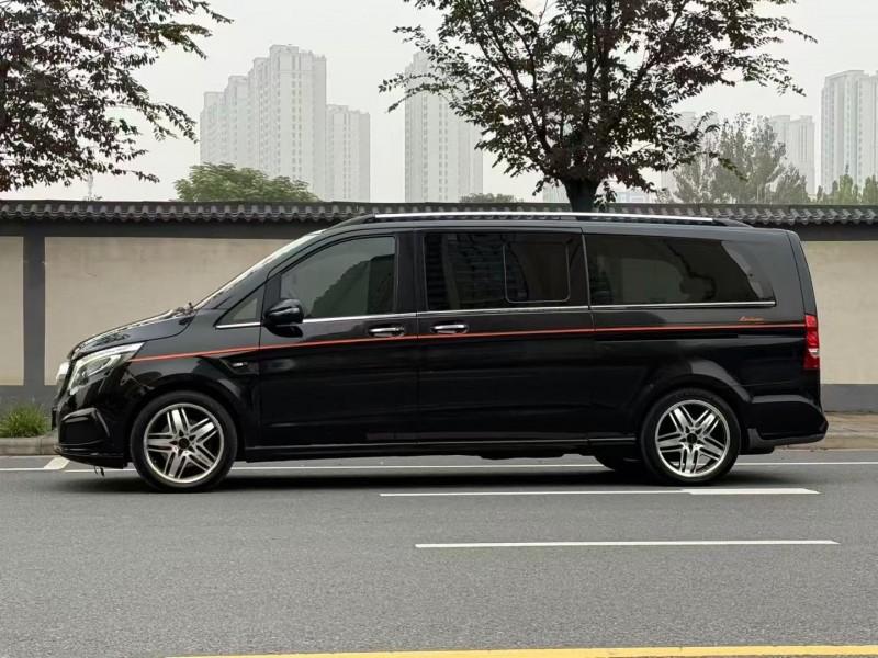 郑州18年奔驰罗伦士8