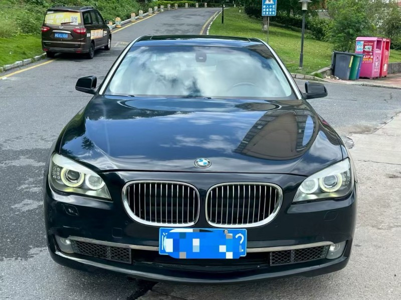 三明11年宝马7系1