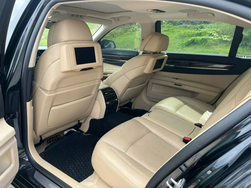 三明11年宝马7系4