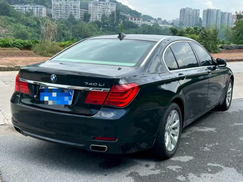 三明11年宝马7系6