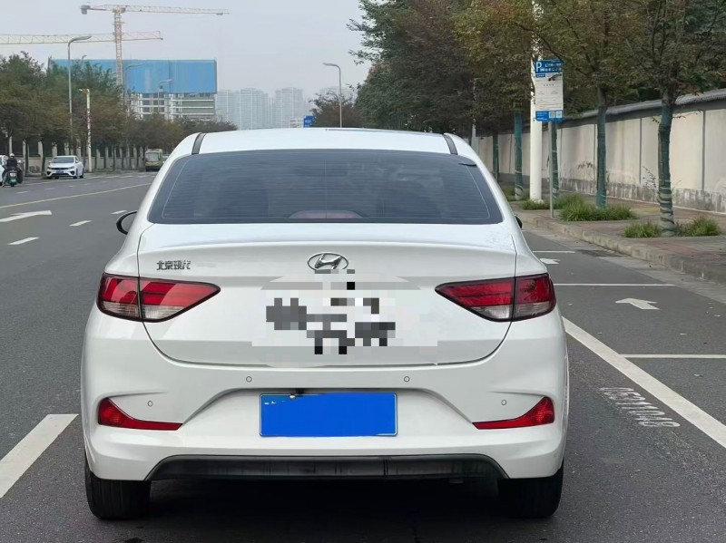 郑州20年现代悦动9