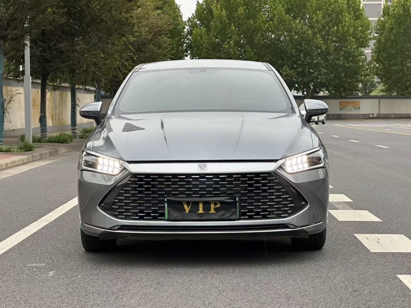 郑州25年比亚迪秦1