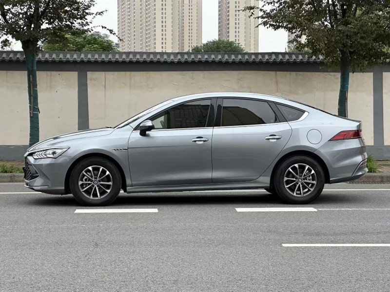 郑州25年比亚迪秦7