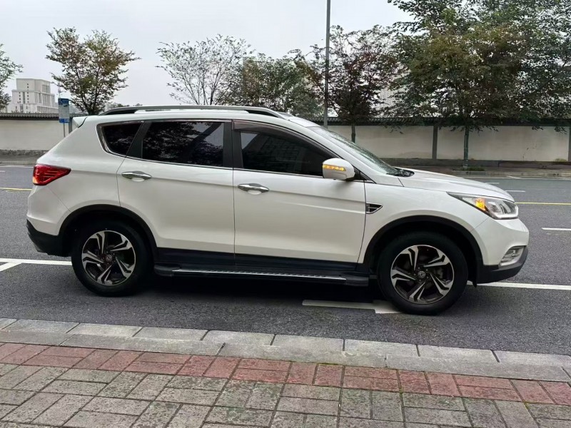 郑州17年东风ax78