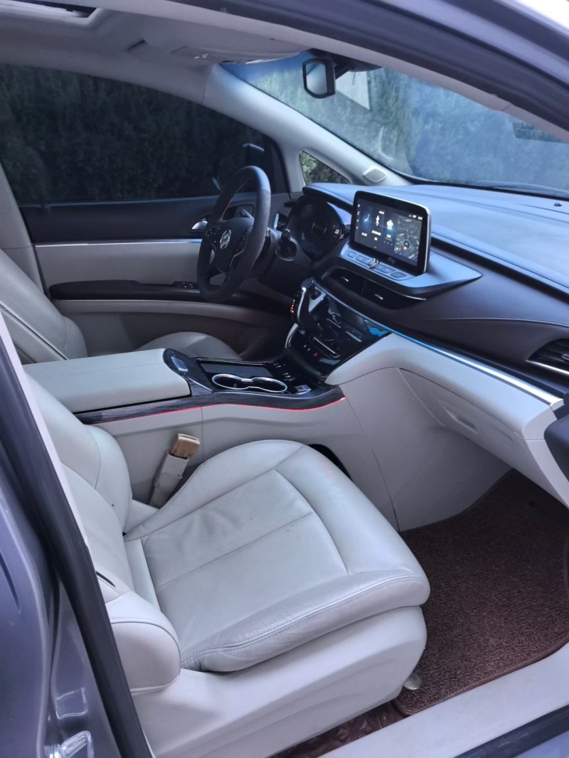 青岛20年别克GL86