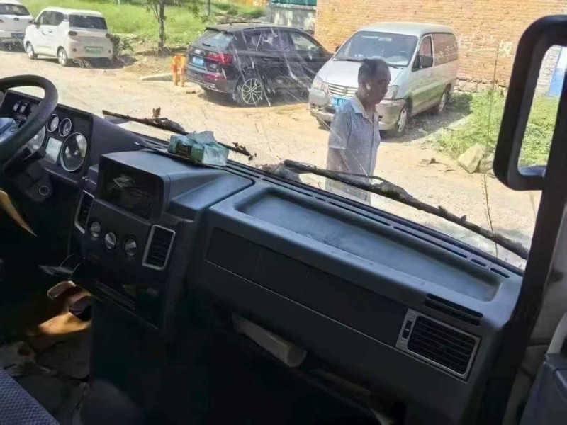 菏泽14年依维柯得意2