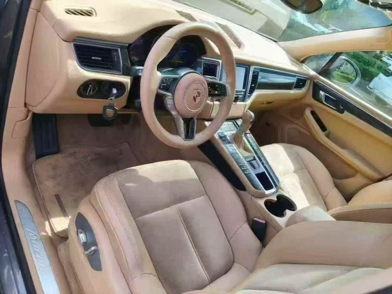 舟山15年保时捷Macan5