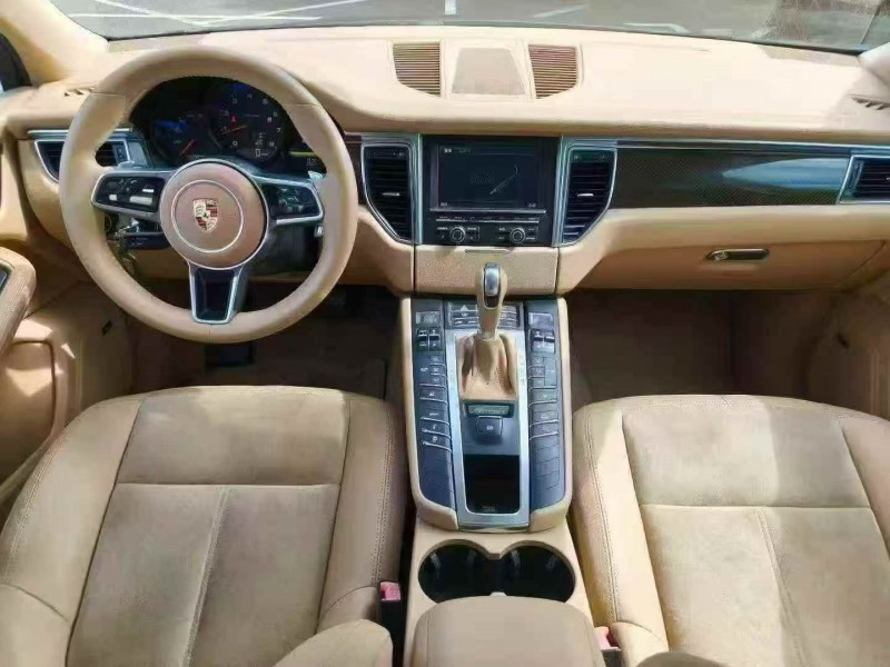 舟山15年保时捷Macan6