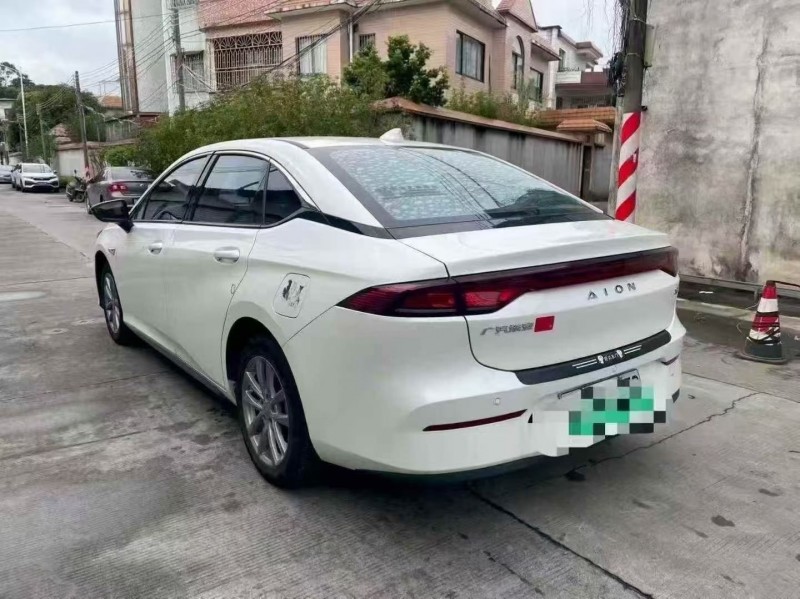 深圳23年传祺埃安S7