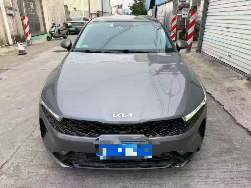 湛江22年起亚K5凯酷1