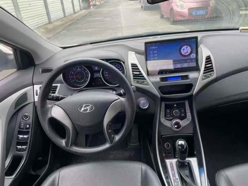 江门14年现代朗动4