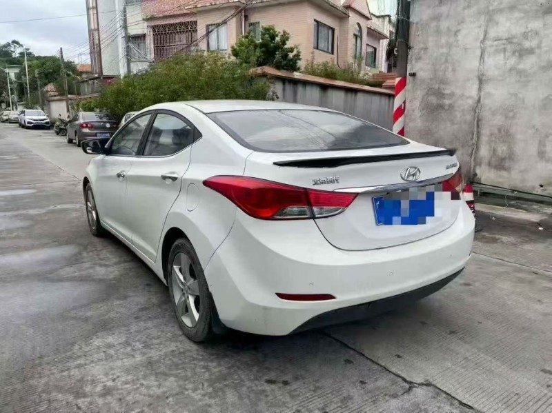 江门14年现代朗动8