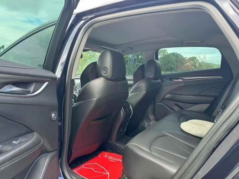 深圳21年别克君越5