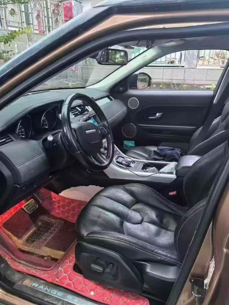 安庆15年路虎极光4