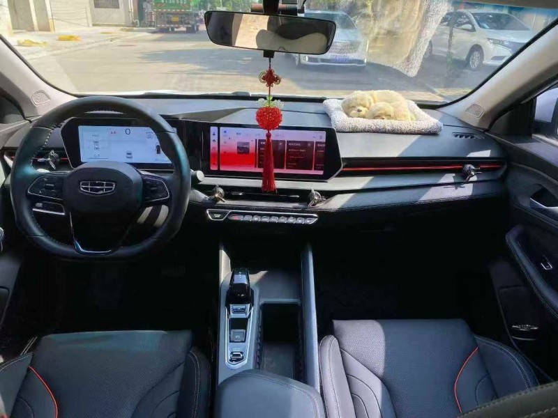 深圳22年吉利缤瑞4