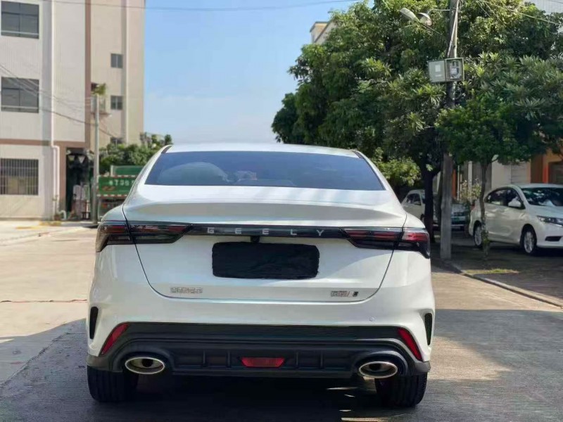 深圳22年吉利缤瑞9