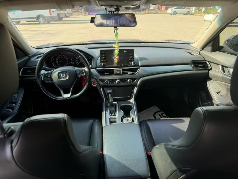 萍乡20年本田雅阁8