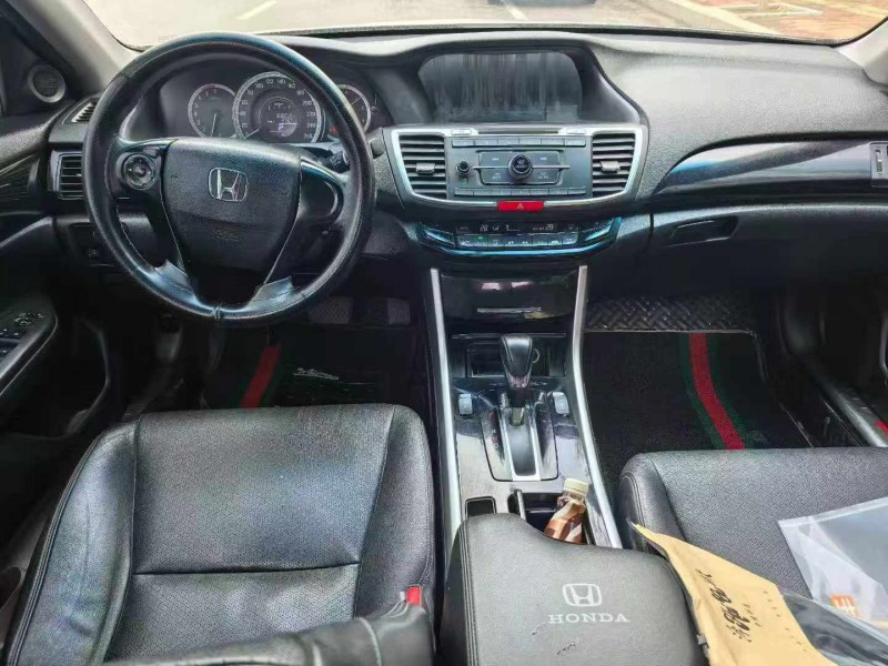 平顶山16年本田雅阁6