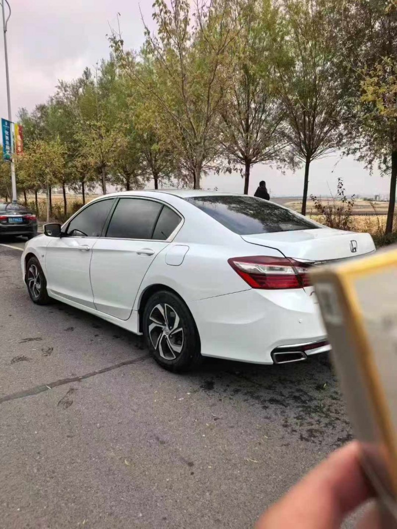 平顶山16年本田雅阁9