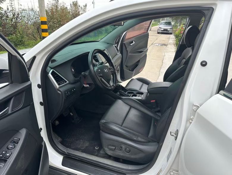 徐州16年现代途胜5