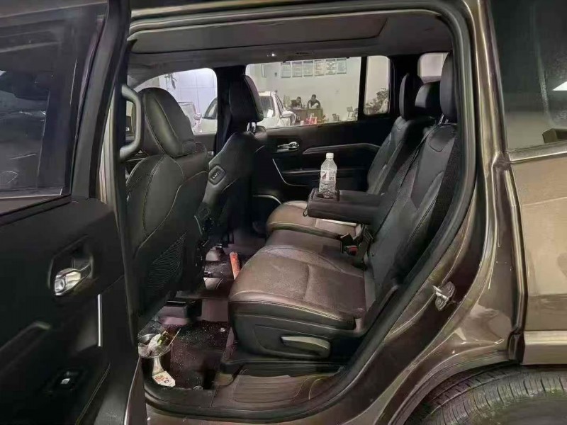 玉溪18年Jeep指挥官3