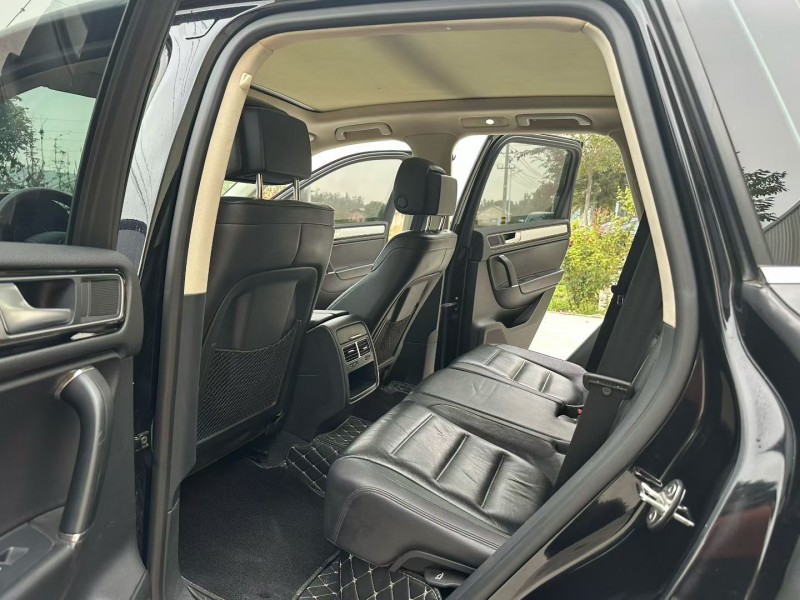 徐州18年大众途锐6