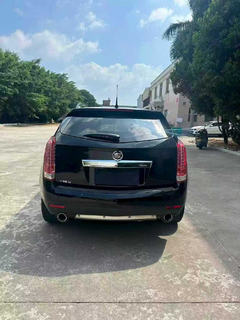 漳州15年凯迪拉克SRX9