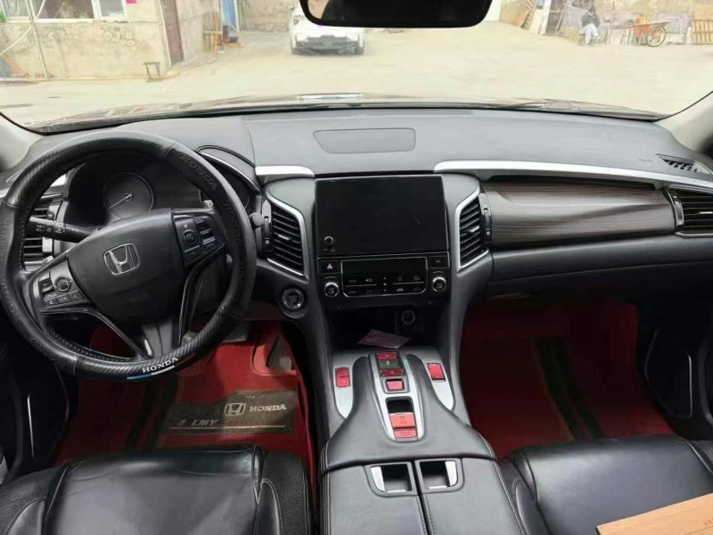 包头17年本田冠道8