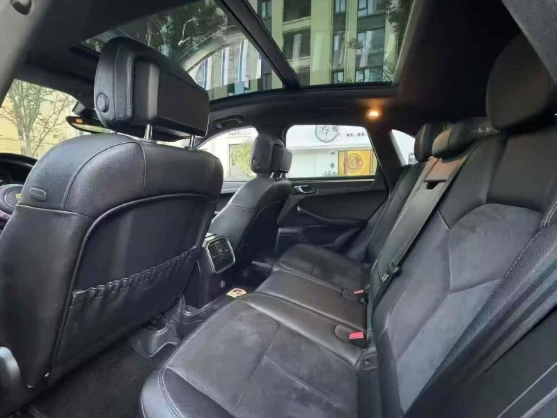 台州18年保时捷Macan7