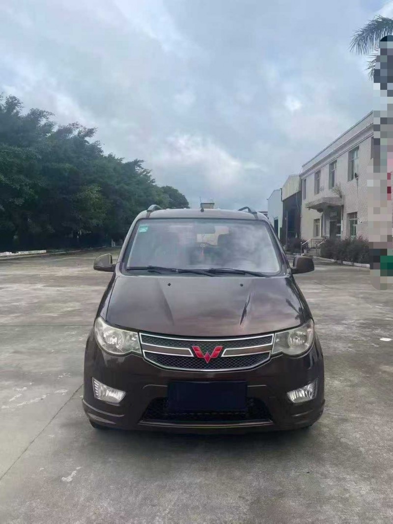 漳州17年五菱汽车宏光1