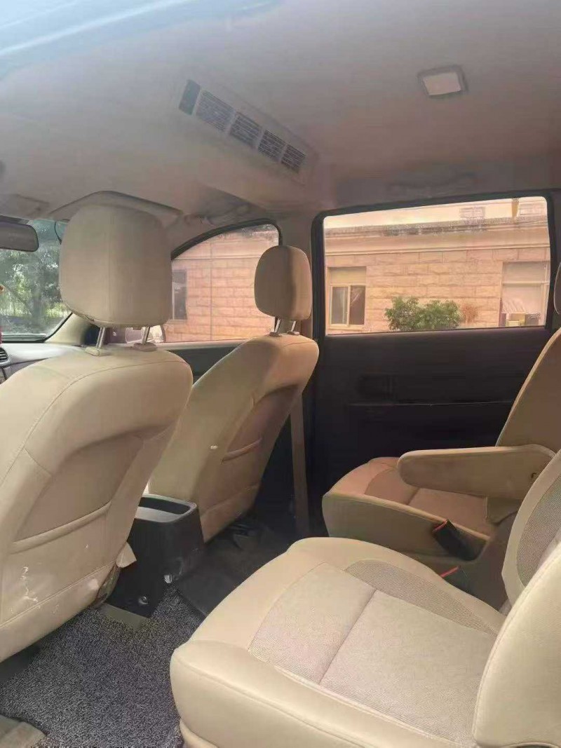 漳州17年五菱汽车宏光6