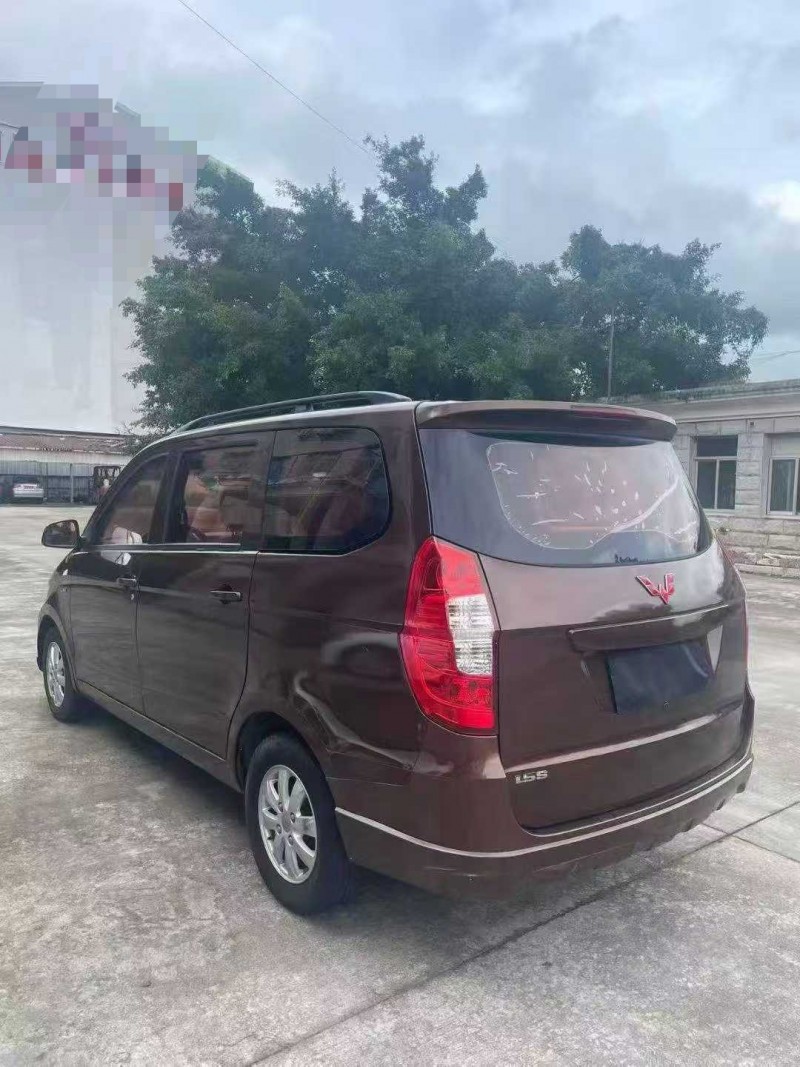 漳州17年五菱汽车宏光8