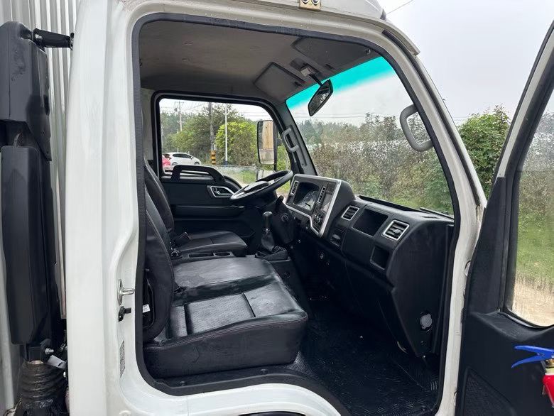 徐州23年江铃康玲6