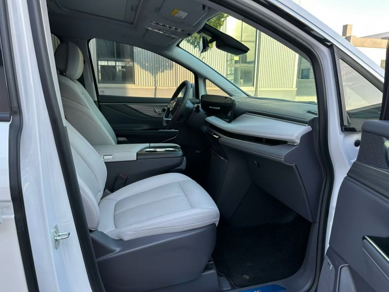 徐州25年别克GL84