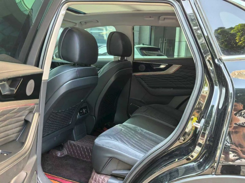 漳州22年红旗HS56