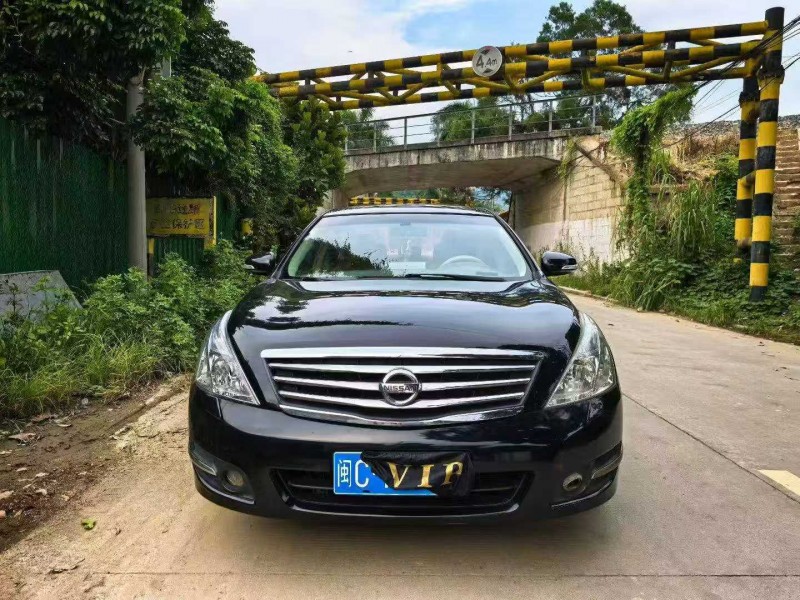 漳州09年日产天籁1